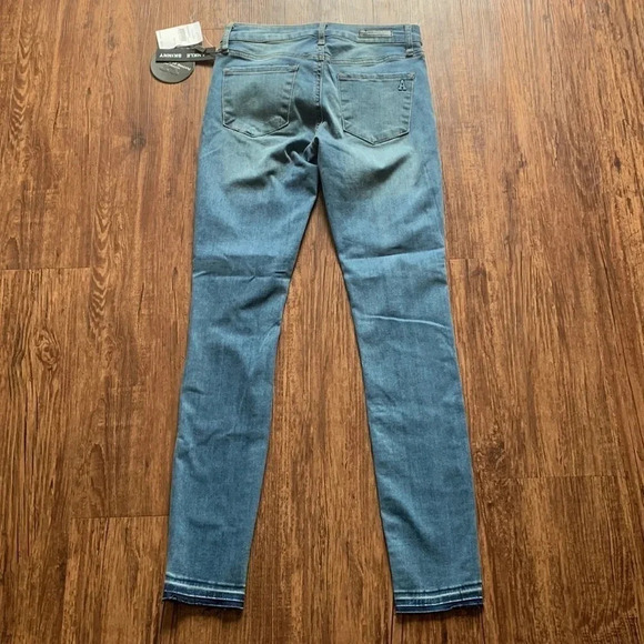 Articles of Society Women's Jeans Mason Wash New - Picture 5 of 14